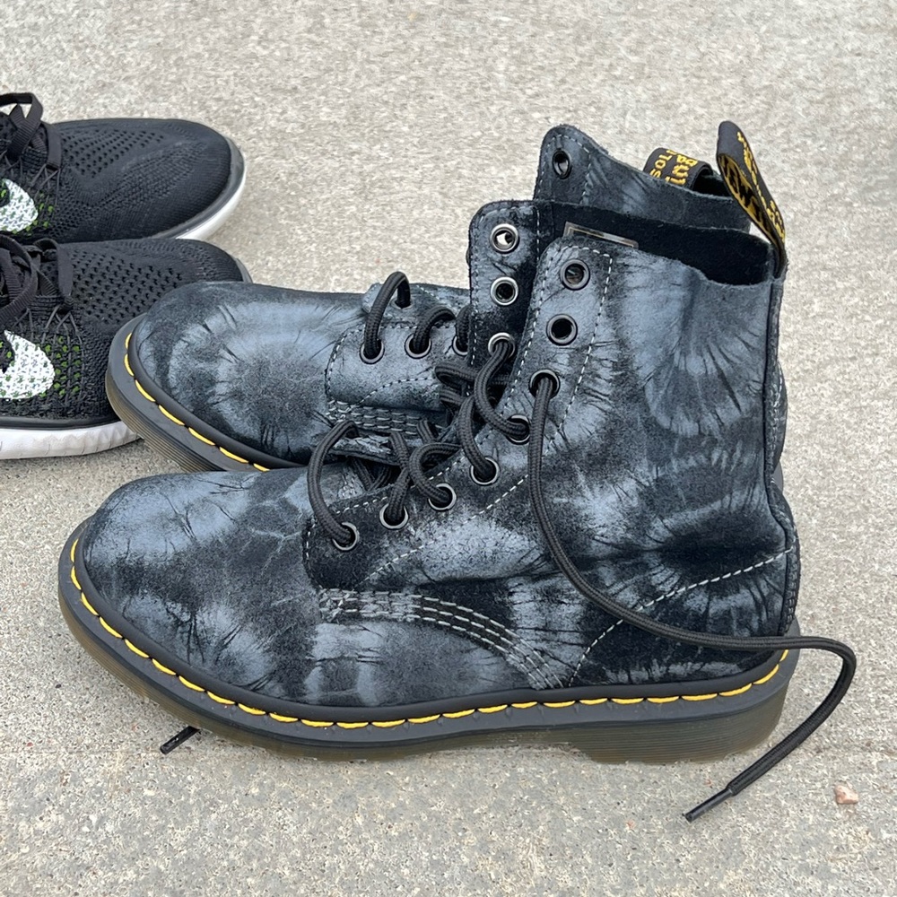 Dr. Martens tye dye print - Picture 2 of 8